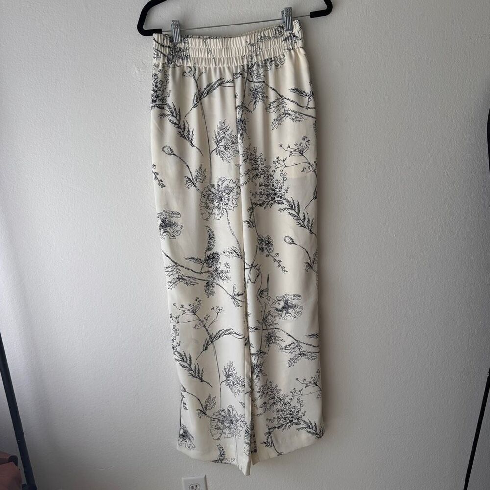 EUC H&M Floral Wide Leg Trouser Pants, size: 6